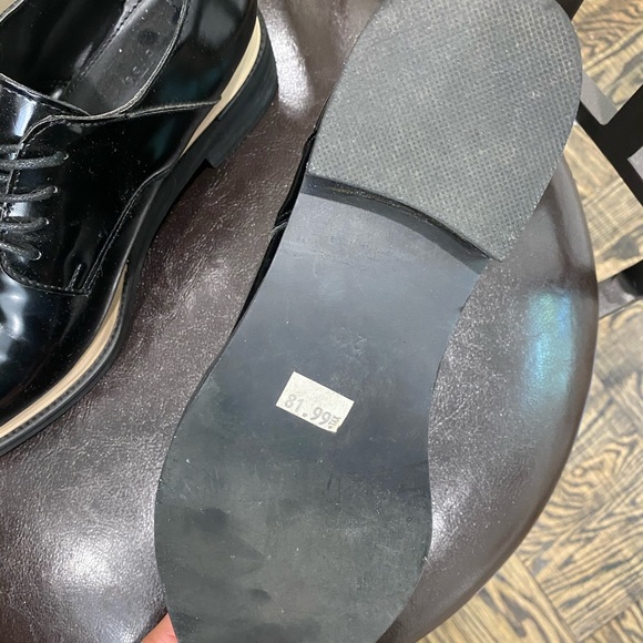 These fancy shoes - Picture 3 of 4